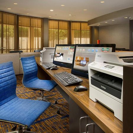 Courtyard By Marriott San Antonio Seaworld/Lackland Экстерьер фото
