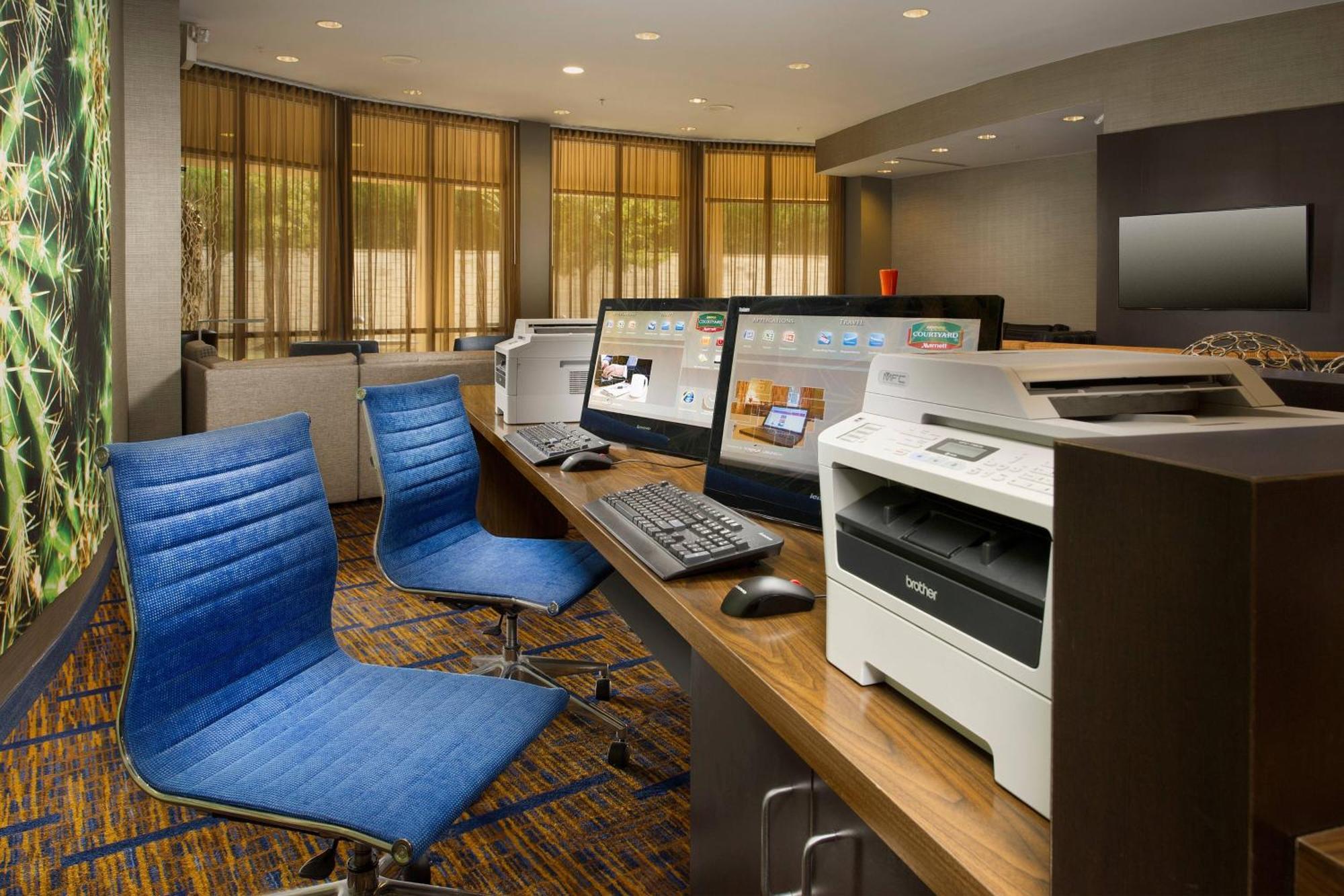 Courtyard By Marriott San Antonio Seaworld/Lackland Экстерьер фото