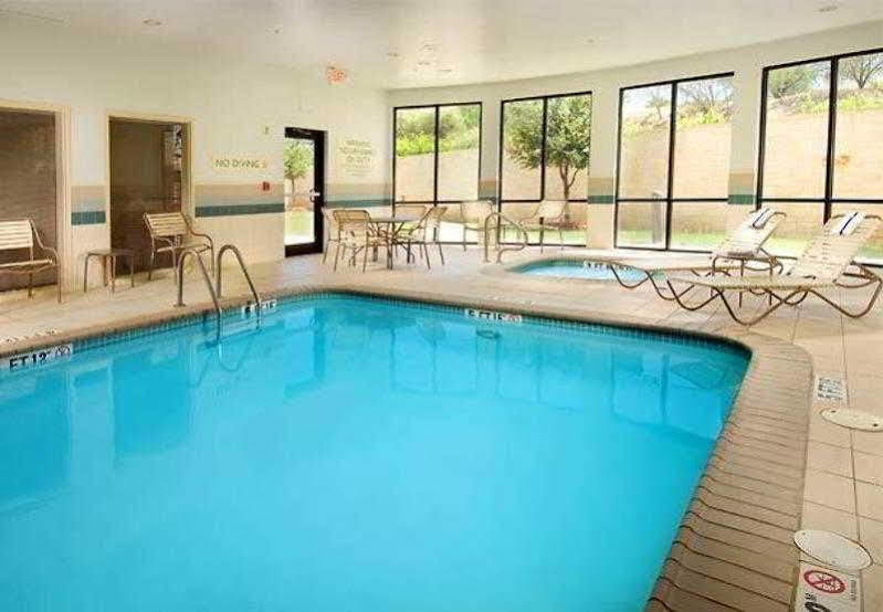 Courtyard By Marriott San Antonio Seaworld/Lackland Экстерьер фото